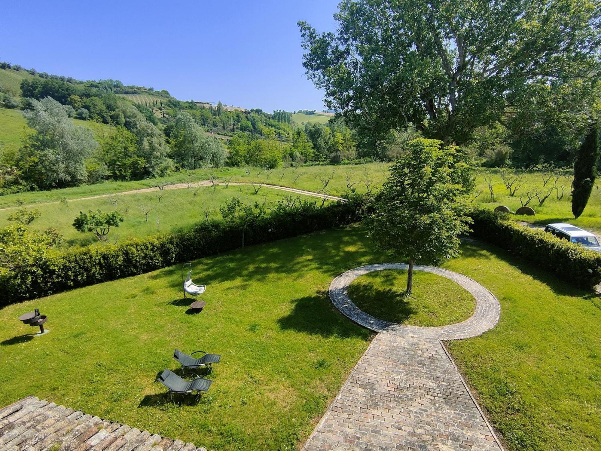 Вилла Agriturismo La Casa Del Vecchio Mulino Carassai Экстерьер фото