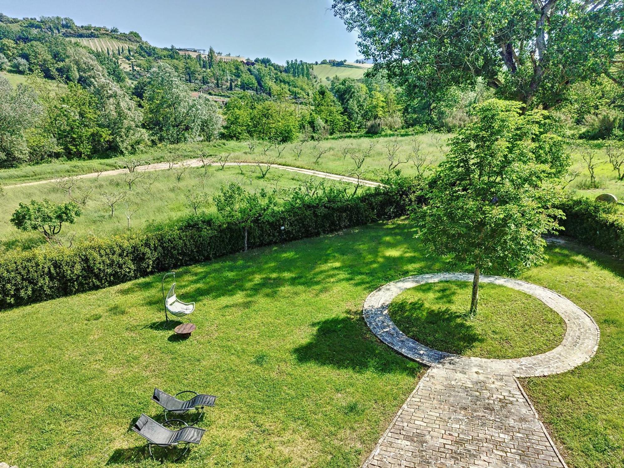 Вилла Agriturismo La Casa Del Vecchio Mulino Carassai Экстерьер фото